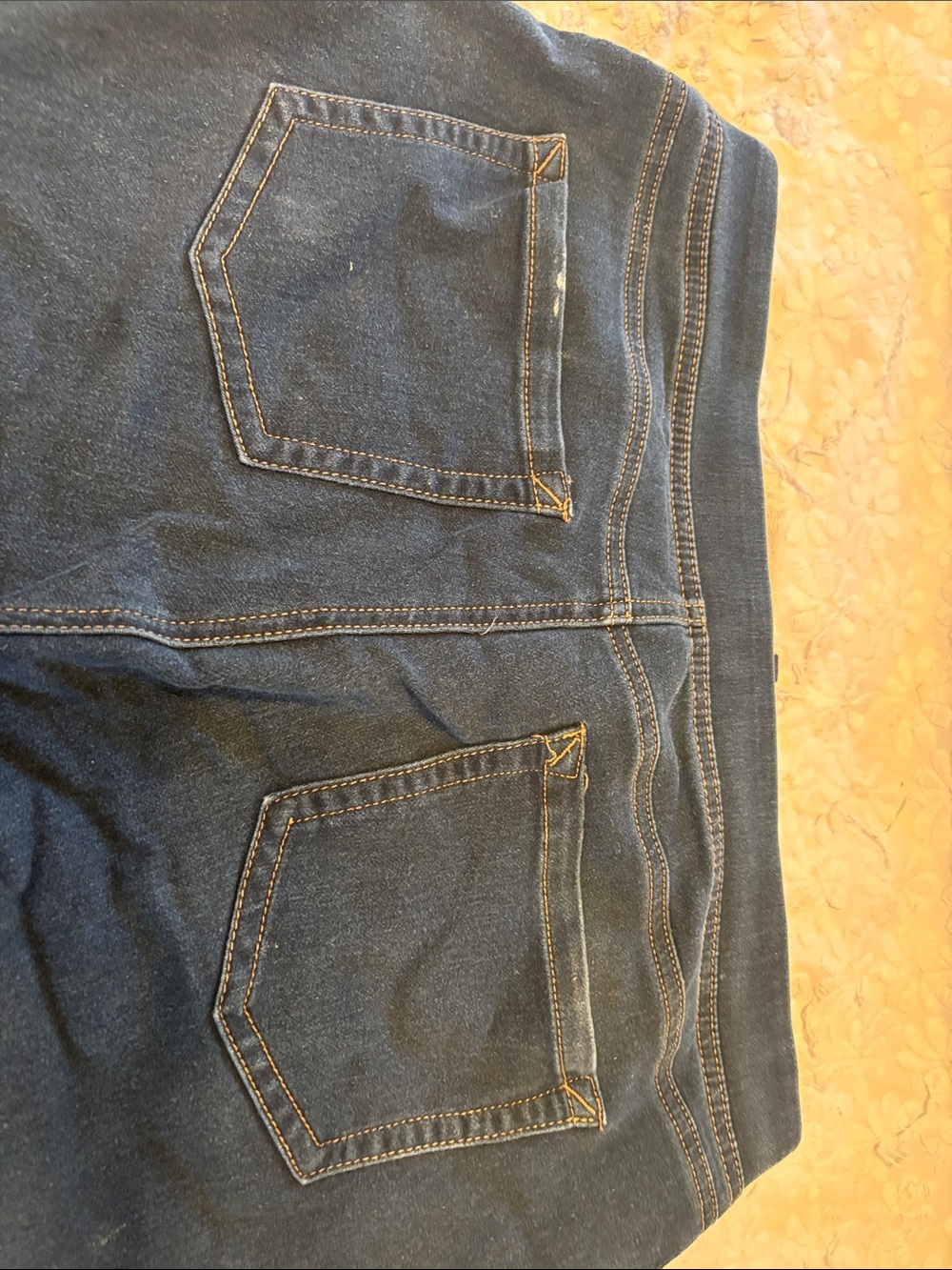 just be Navy Cropped Capri Jeans - Picture 2 of 2